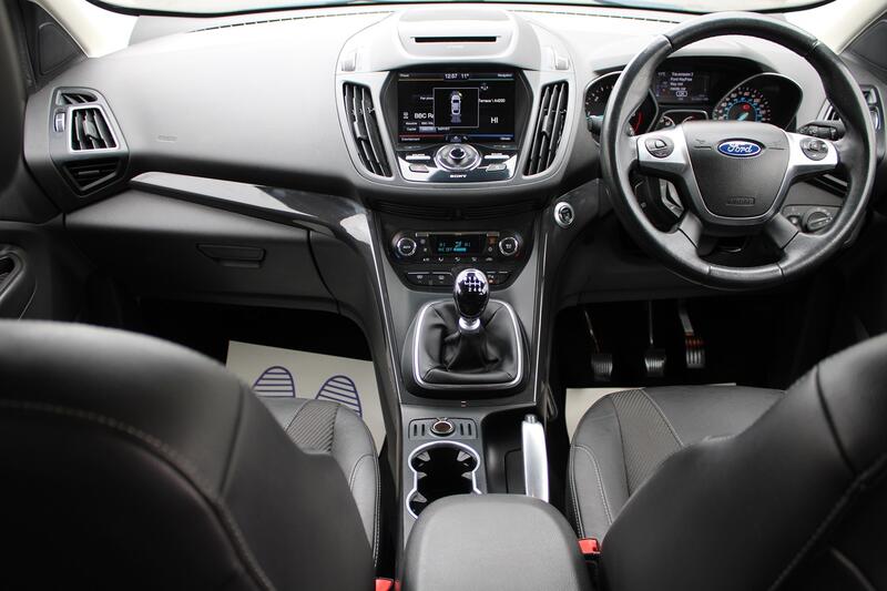 FORD KUGA