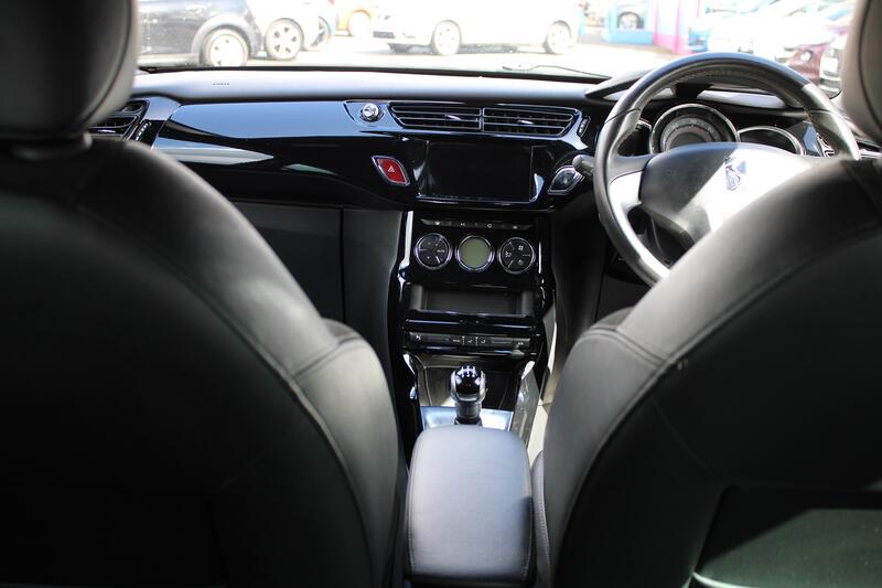 DS AUTOMOBILES DS 3